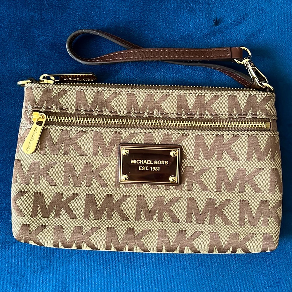 Michael Kors Medium Logo Wristlet